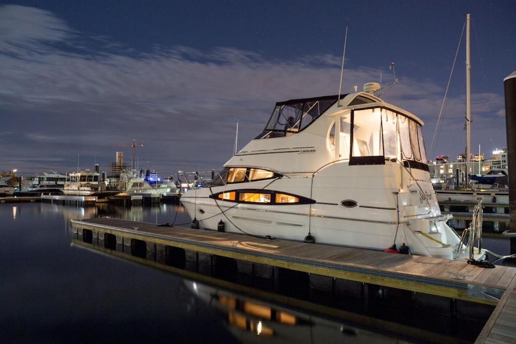 Sea Pearl Boston Yacht Otel Dış mekan fotoğraf