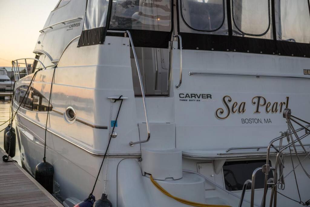 Sea Pearl Boston Yacht Otel Dış mekan fotoğraf