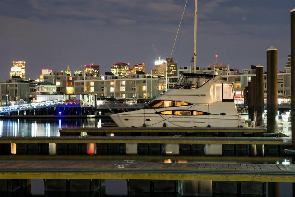 Sea Pearl Boston Yacht Otel Dış mekan fotoğraf